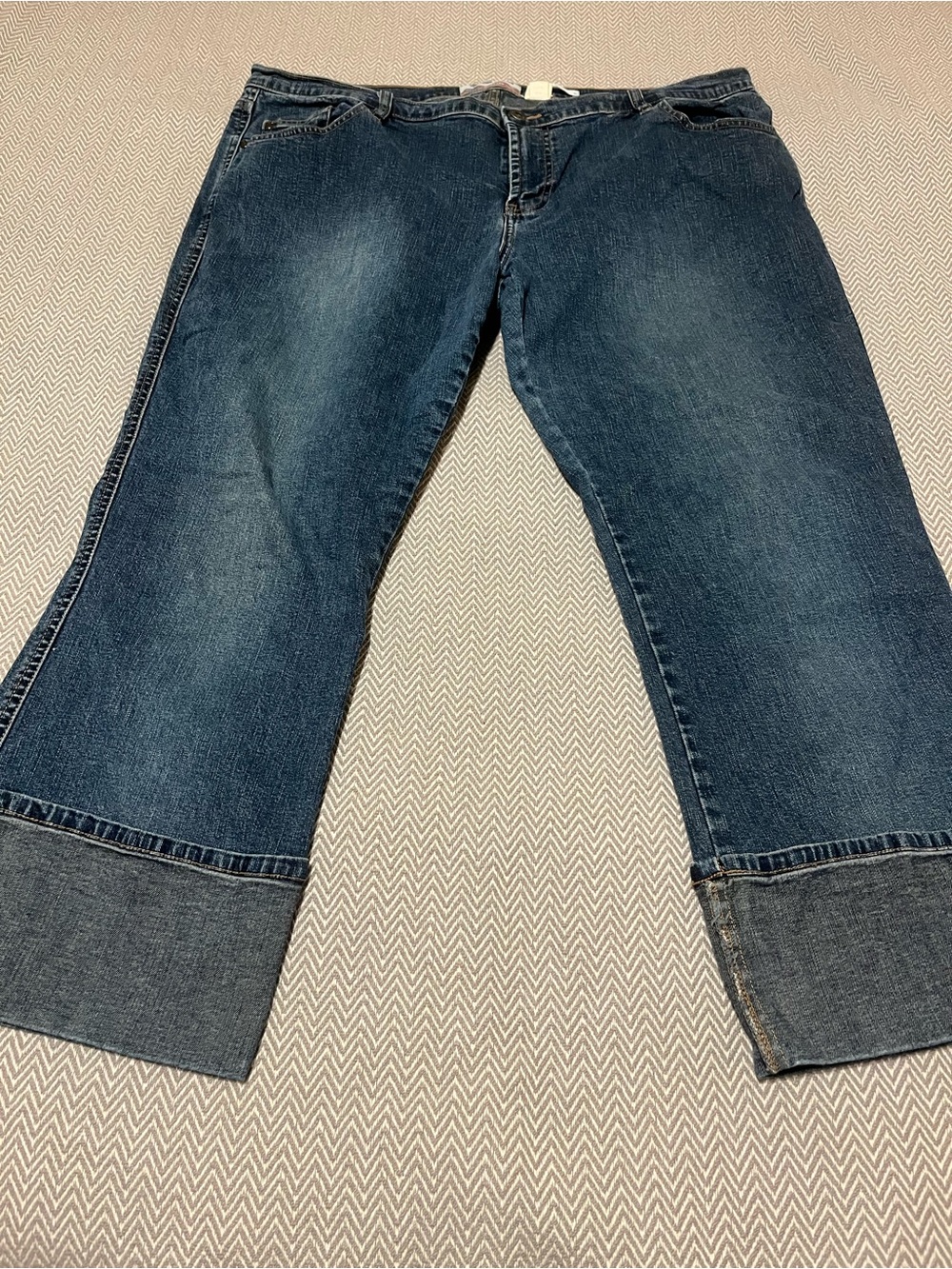Old Navy Vintage Ultra Low Waist Straight Leg Cuffed Jeans. Dark Wash. Y2K!